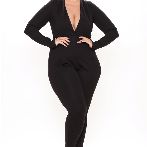 FASHION NOVA DEEP V JUMPSUIT - Picture 4 of 4